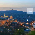 Unique Home At Chain Bridge With Danube View